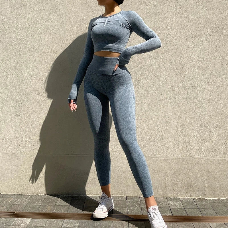 Seamless Women's Yoga Set: Breathable Quick-Dry Crop & Leggings - FigureVerse
