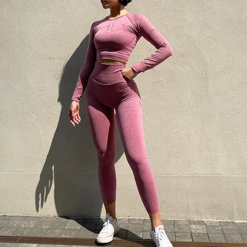 Seamless Women's Yoga Set: Breathable Quick-Dry Crop & Leggings - FigureVerse