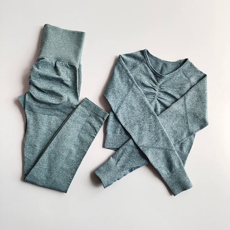 Seamless Women's Yoga Set: Breathable Quick-Dry Crop & Leggings - FigureVerse