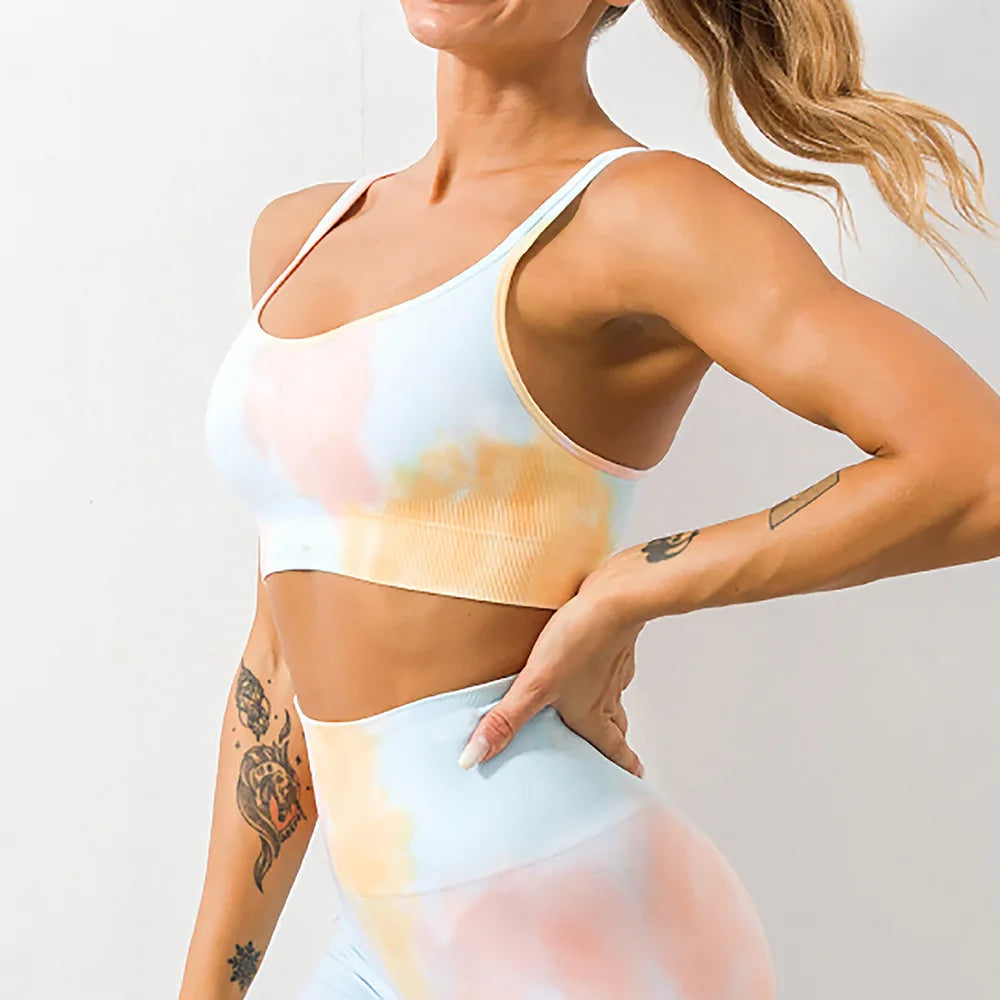 Women's Geometric Yoga Set - Quick Dry, Eco-Friendly Spandex - FigureVerse